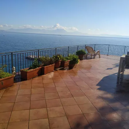 Sospesi Tra Cielo E Mare * Napoli