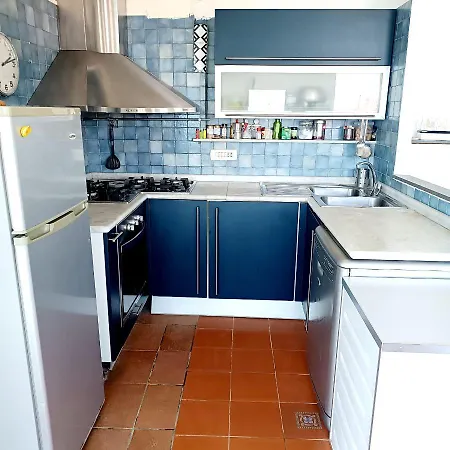 Sospesi Tra Cielo E Mare